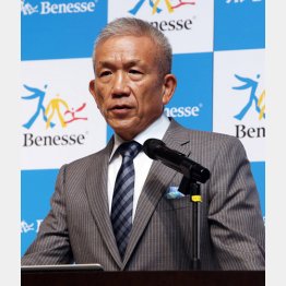 対応に追われるベネッセの原田会長／（Ｃ）日刊ゲンダイ