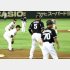 レフトの亀井が三遊間の守備に／（Ｃ）日刊ゲンダイ