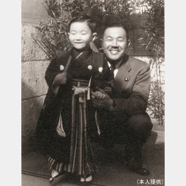 田中京氏と田中角栄氏（提供写真）