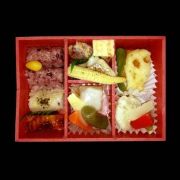 ４００ｋｃａｌ台弁当（Ｃ）日刊ゲンダイ