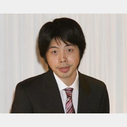 ミクシィは４時間つながりにくくなった（写真は会長の笠原健治氏）／（Ｃ）日刊ゲンダイ