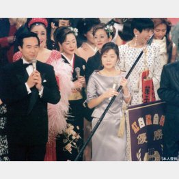 紅白司会は６回担当（提供写真）