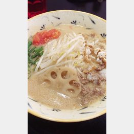 「牛骨らぁ麺マタドール」の『濃厚味噌らぁ麺』／（Ｃ）日刊ゲンダイ