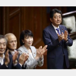 居直りと厚顔がこの首相の得意芸（Ｃ）日刊ゲンダイ