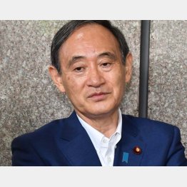 異例の長期中断だった（菅官房長官）／（Ｃ）日刊ゲンダイ