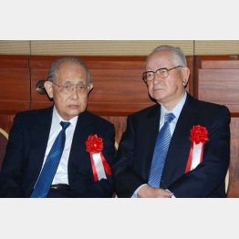 氏家齊一郎氏と渡辺恒雄氏（右）／（Ｃ）日刊ゲンダイ