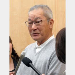 会見で謝罪する大竹まこと（Ｃ）日刊ゲンダイ