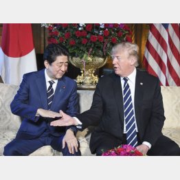 安倍首相とトランプ大統領（Ｃ）共同通信社