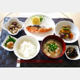 日本人らしい食生活に（Ｃ）日刊ゲンダイ