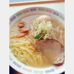 塩ラーメン（Ｃ）日刊ゲンダイ