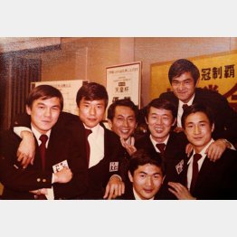 1978年、JSL、天皇杯、JSLカップの3冠制覇（一番下が本人、右から2番めが元日本代表監督・森孝慈氏）（提供写真）