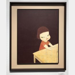 いまや人気絶頂の奈良美智氏の作品も安く購入できる時代があった（あるオークション会場で）／（Ｃ）日刊ゲンダイ