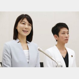 立憲民主党から参院選に出馬予定の塩村文夏（左）と蓮舫参院幹事長（Ｃ）日刊ゲンダイ