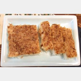 マグロのフレークを使ったおぼろ寿司（Ｃ）日刊ゲンダイ
