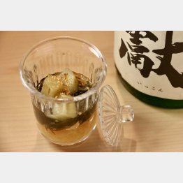 合う酒＝日本酒（Ｃ）日刊ゲンダイ