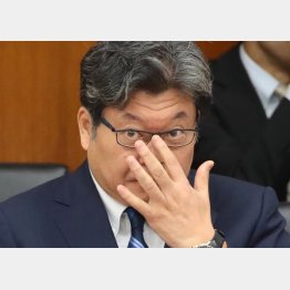 殺人事件を起こした会社から多額の献金を受け取っていた（萩生田文科相）／（Ｃ）日刊ゲンダイ