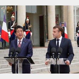 安倍首相とマクロン仏大統領（19年4月）／（Ｃ）ロイター