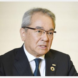 どうする？（全銀協の高島会長）／（Ｃ）共同通信社