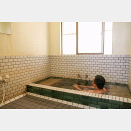 全国的には珍しい“個室風呂”（Ｃ）日刊ゲンダイ