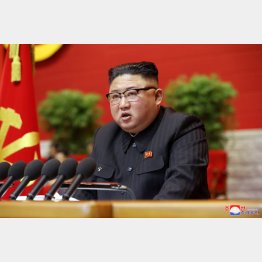 朝鮮労働大会で開会の辞を述べる金正恩委員長（Ｃ）ロイター／朝鮮中央通信