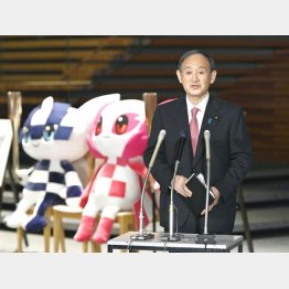 開催に突っ込めば地獄だ(C)共同通信社