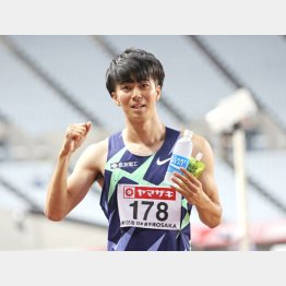 100メートルで優勝した多田（Ｃ）日刊ゲンダイ