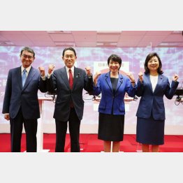 国民を愚弄(自民党総裁選の、左から河野太郎、岸田文雄、高市早苗、野田聖子の4候補)/(C)JMPA