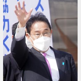発言がブレブレ(C)日刊ゲンダイ