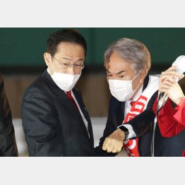 終わりの始まり(岸田首相と東京8区の石原伸晃候補)/(C)日刊ゲンダイ