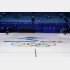 2022年北京冬季五輪のスケート会場に氷を張るスタッフたち（Ｃ）ロイター