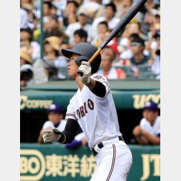 2017年夏の甲子園で大会新記録の6号を放った広陵・中村（Ｃ）日刊ゲンダイ