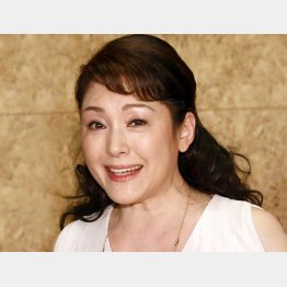 「準備が整いました」と語った松坂慶子（Ｃ）日刊ゲンダイ