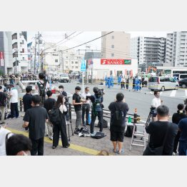 警備の検証が必要（大和西大寺駅前の現場）／（Ｃ）日刊ゲンダイ