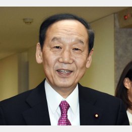 山口俊一議運委員長（Ｃ）日刊ゲンダイ