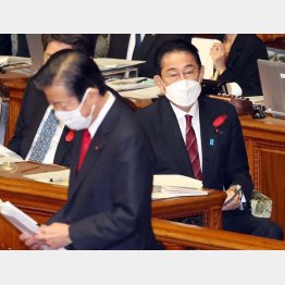 2人が決断すれば出来る（岸田首相と公明党の山口代表＝手前）（Ｃ）日刊ゲンダイ