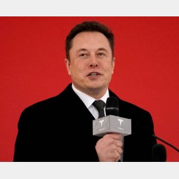 テスラのイーロン・マスクCEO（Ｃ）ロイター