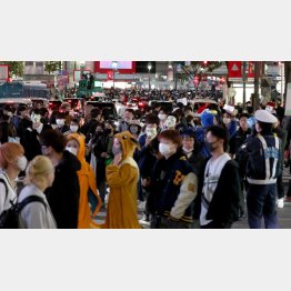 今年、2022年は3年ぶりに行動制限のなかったハロウィーン＝東京・渋谷（Ｃ）日刊ゲンダイ