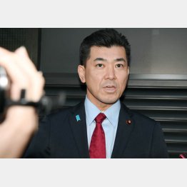 護憲の精神が立憲民主党党首にない象徴だ（泉健太代表）／（Ｃ）日刊ゲンダイ