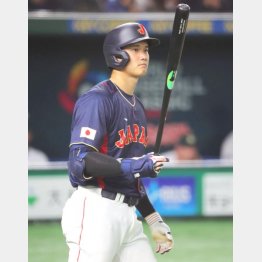 MVP受賞の大谷（Ｃ）日刊ゲンダイ