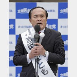 元社民党党首か（参院大分選挙区補欠選挙が告示、第一声を上げる立憲民主党の吉田忠智候補＝6日午前）／（Ｃ）共同通信社