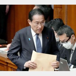 全能感に酔いしれている（岸田首相）／（Ｃ）共同通信社