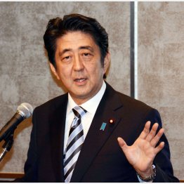 安倍晋三元首相（2013年撮影）／（Ｃ）日刊ゲンダイ