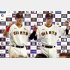 同じく2発の坂本（右）とヒーローインタビューを受ける岡本和真（Ｃ）日刊ゲンダイ