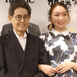 加藤茶・綾菜夫妻（Ｃ）日刊ゲンダイ