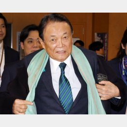 あまりにもOld looking…（麻生太郎副総裁）／（Ｃ）日刊ゲンダイ