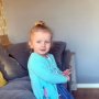 「ママ、起きて!」火災の自宅に飛び込み家族を助けた英国の6歳少女が「小さなヒーロー」と話題に