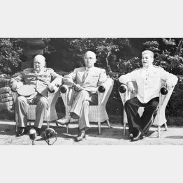 ポツダム会談に参集した（左から）チャーチル英首相、トルーマン米大統領、ソ連のスターリン書記長＝1945（昭和20）年7月（Ｃ）共同通信社