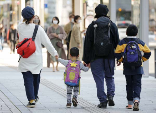 子育て世代に増えている（写真はイメージ）／（Ｃ）日刊ゲンダイ