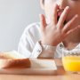 子供がしっかり食べているはずが栄養不足？ 朝食に「グラノーラ」プラスオンで早起き&快便