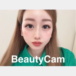 『BeautyCam』の「ウォニョンフィルター」を使用（C）コクハク